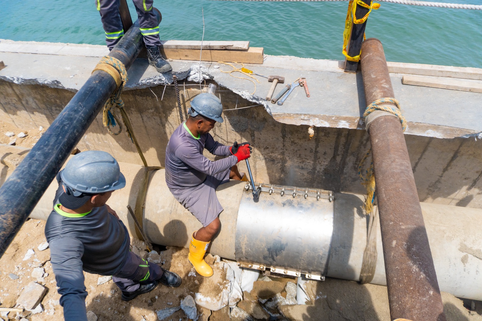 Solucionada contingencia - Camellón