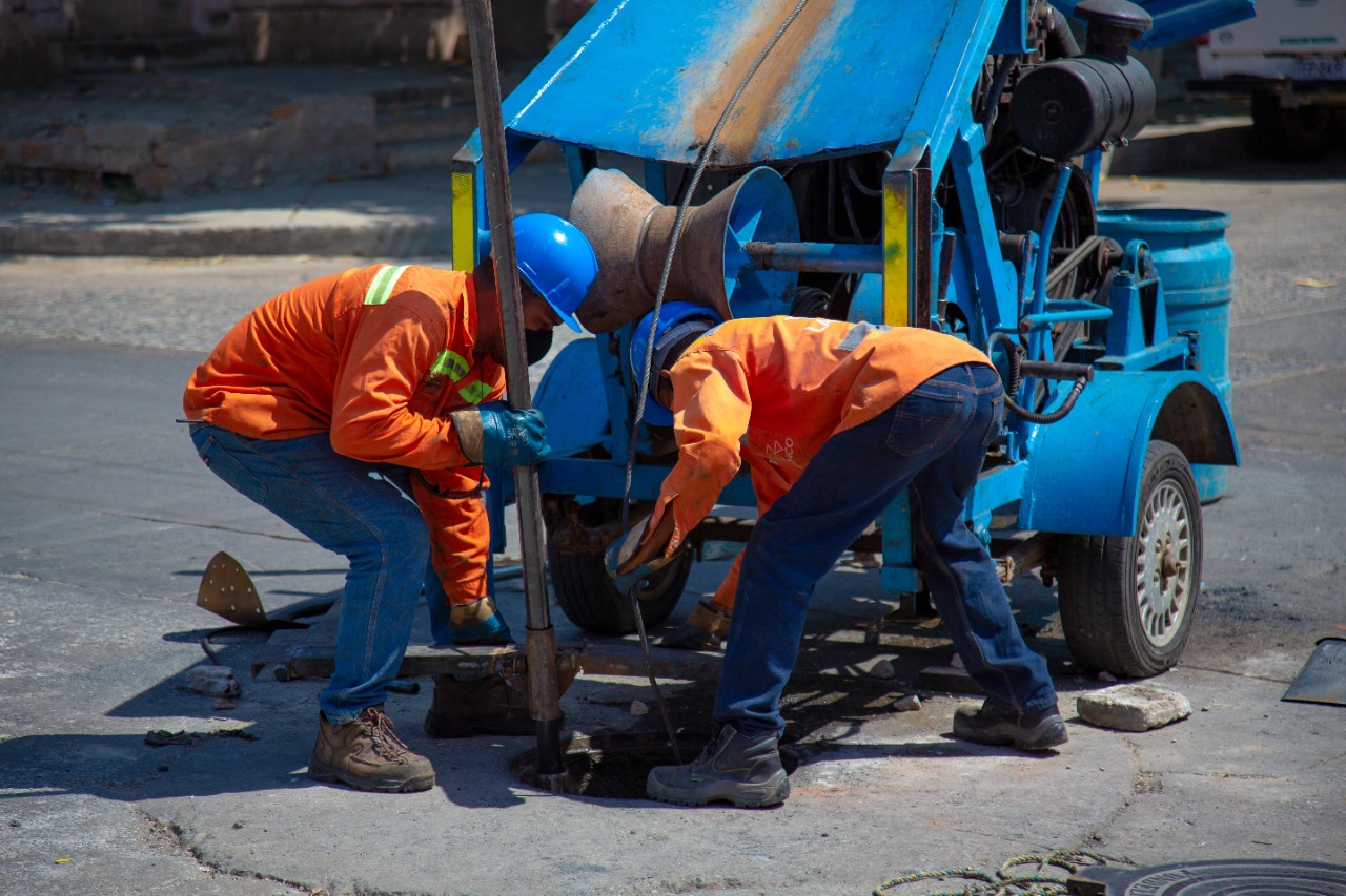 Nota periodística: Las afectaciones en el sistema de alcantarillado en Santa Marta obedecen a la falta de infraestructura pluvial Nota periodística: Las afectaciones en el sistema de alcantarillado en Santa Marta obedecen a la falta de infraestructura pluvial